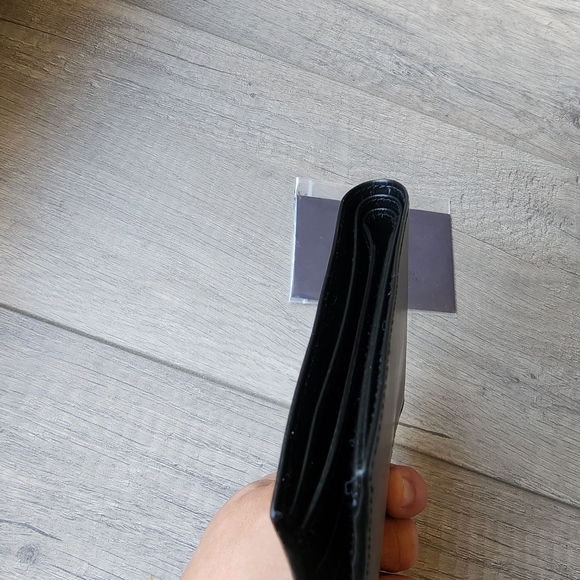 Prada Leather Wallet with COA - Picture 8 of 11